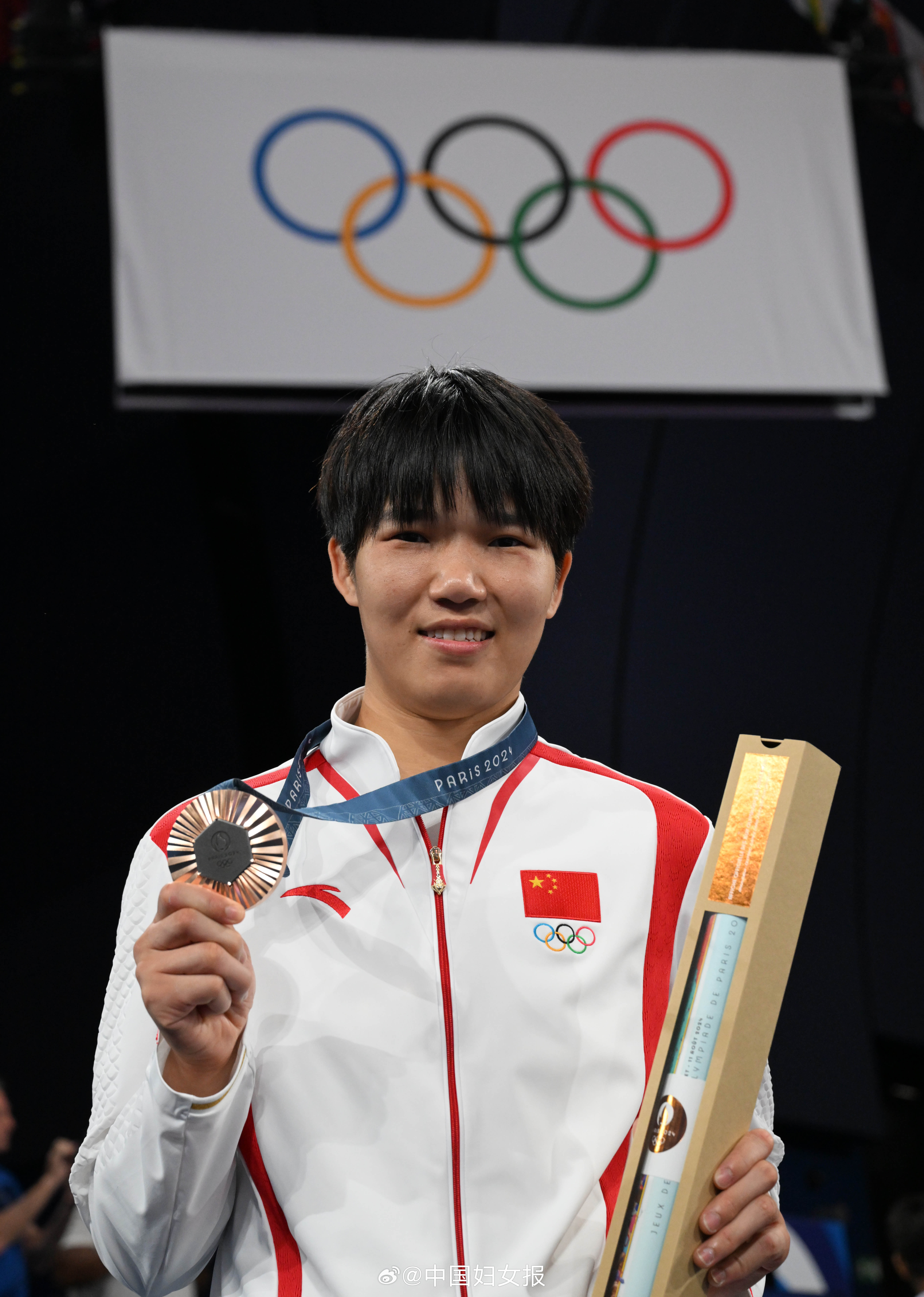 关于柔道选手实现梦想，赢得金牌的信息