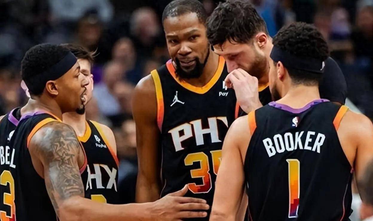 太阳队取得胜利，晋级季后赛