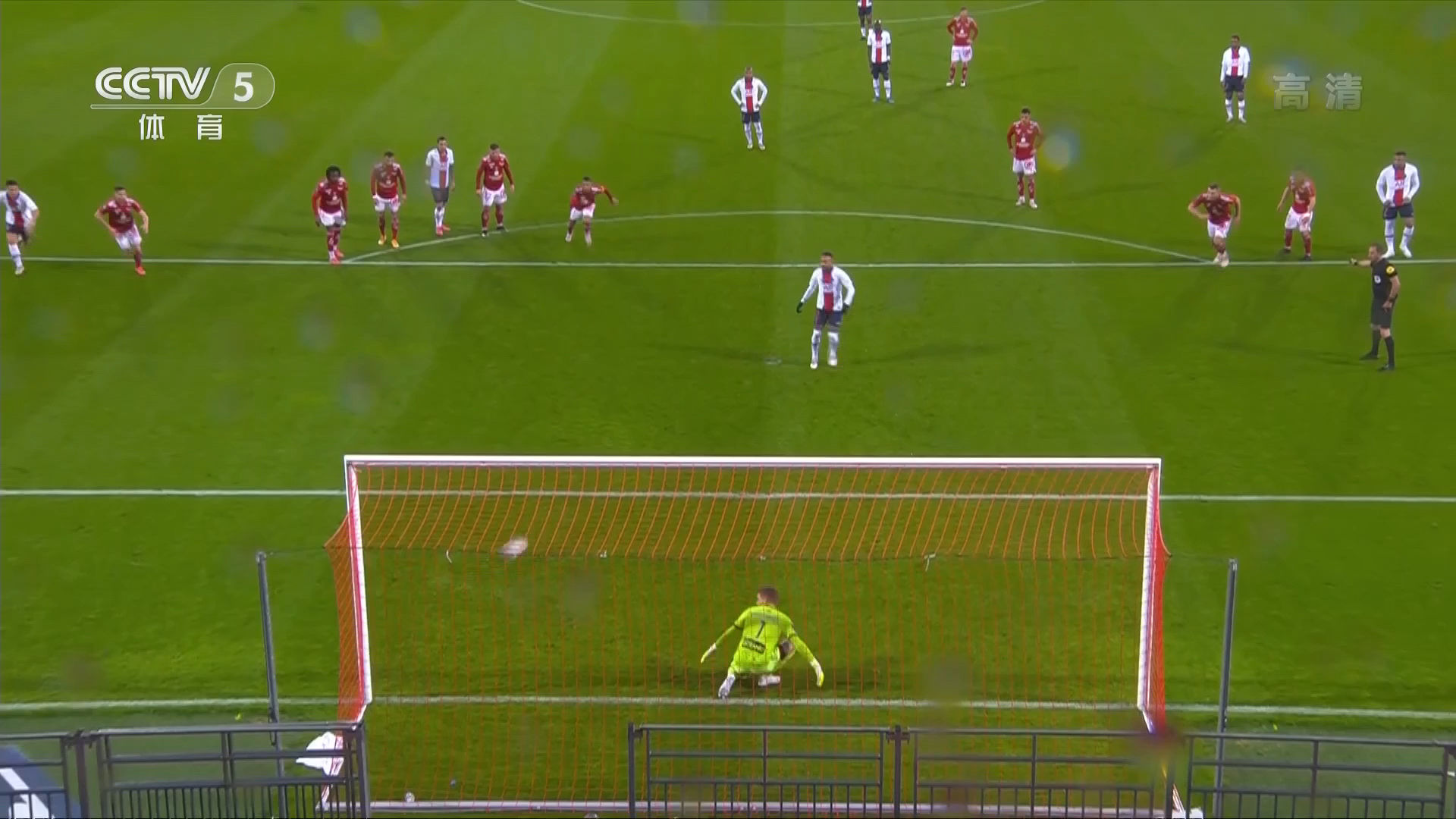 包含巴黎圣日耳曼惨败！内马尔失点，巴黎圣日耳曼险胜的词条