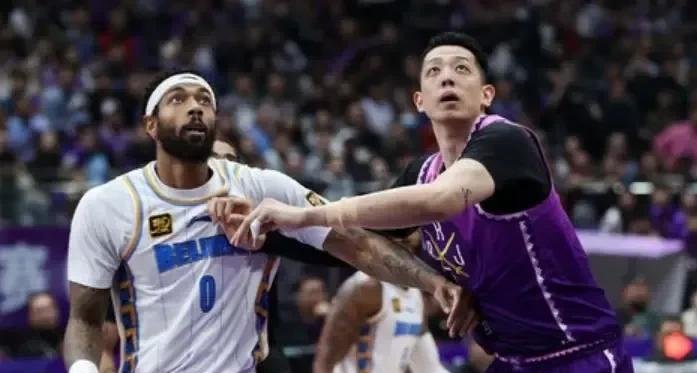 集体抢断反击迅猛锁定比分大胜的简单介绍