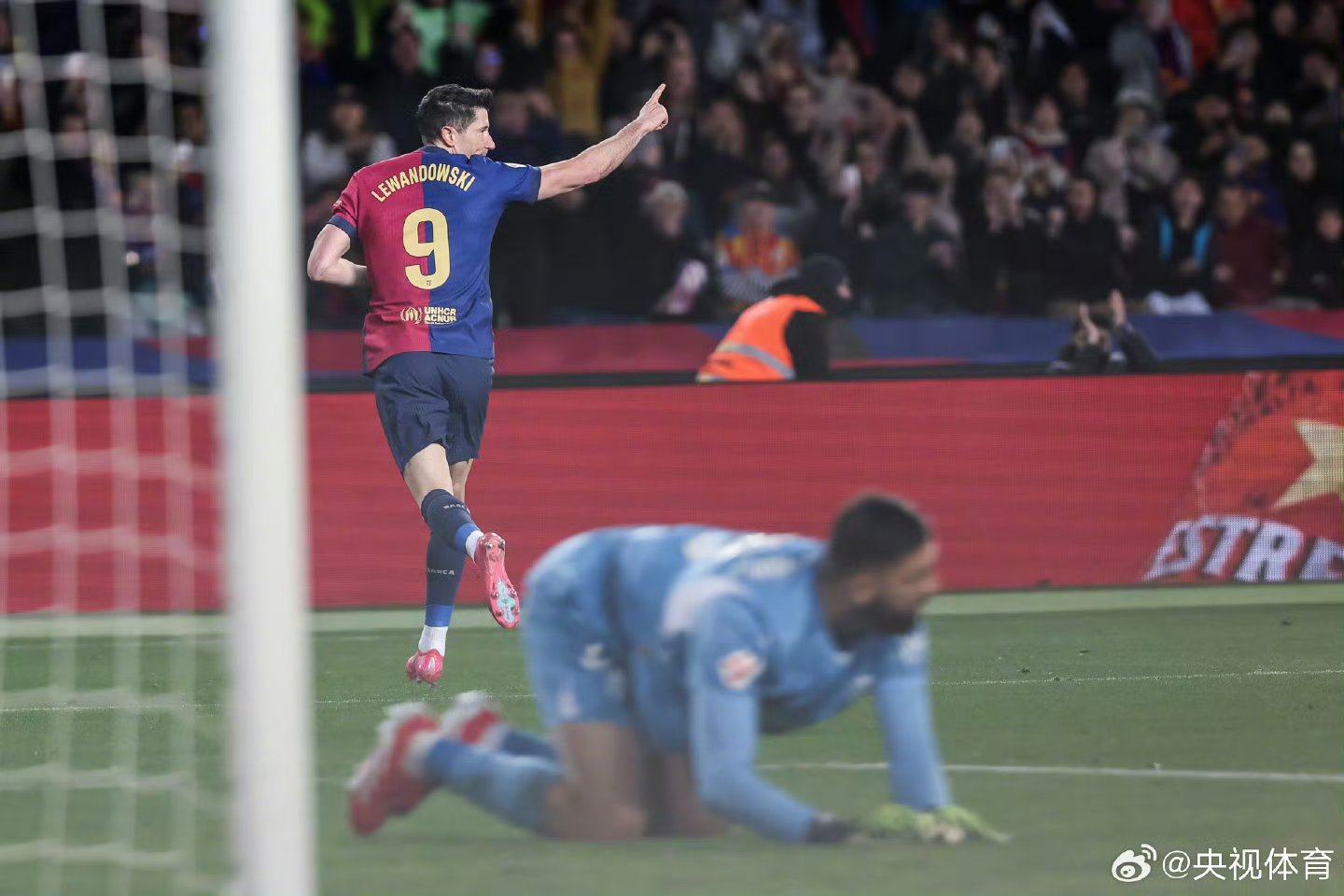 包含佛罗伦萨中场伤停，球队实力下滑的词条