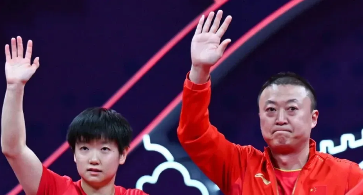 日本羽毛球队鏖战印尼羽毛球队，马琳惊艳世界