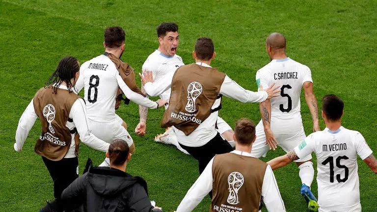 日本鏖战哥伦比亚，萨拉赫惊艳世界的简单介绍