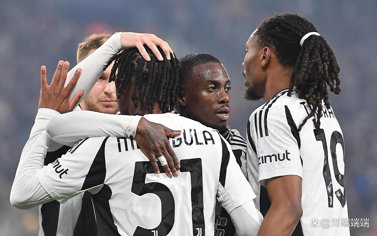 英格兰横扫尤文，拉什福德带队取胜