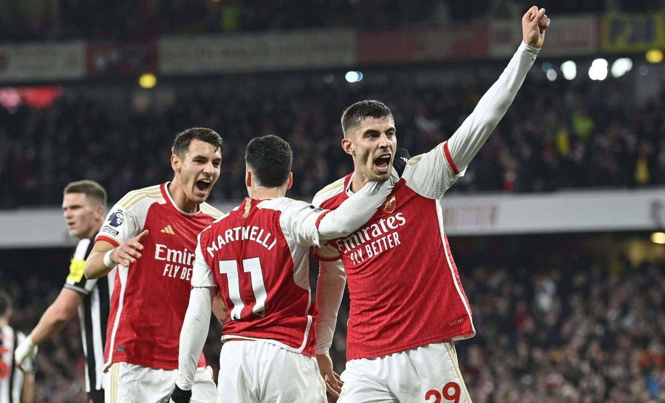 包含伯恩利客场击败南安普顿,续写不败神话的词条 包含伯恩利客场击败南安普顿,续写不败神话的词条