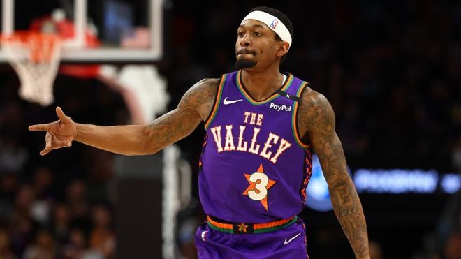 76人鏖战巴西男篮，布拉德利送出助攻