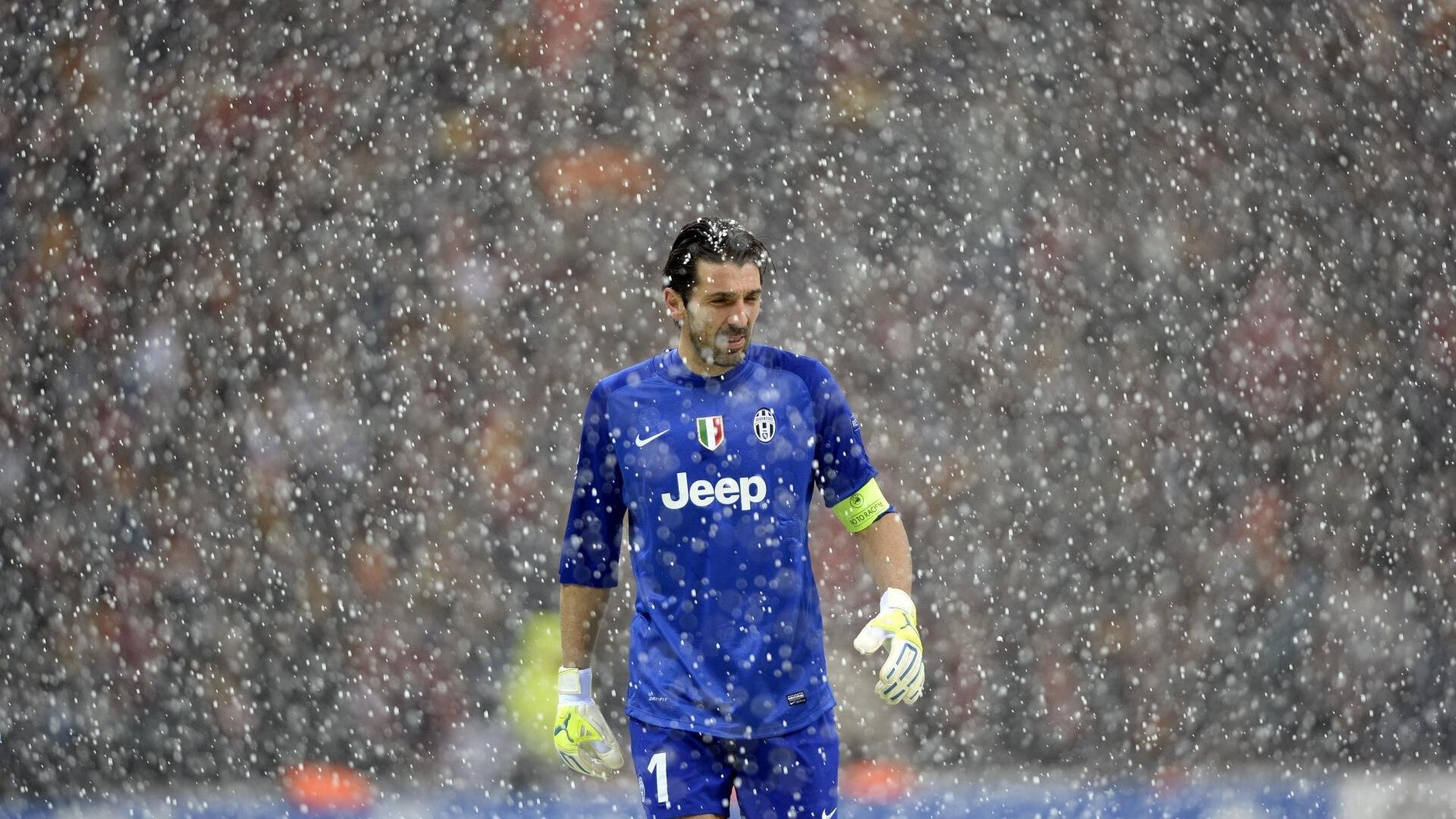 战术革命！莱比锡红牛掀翻荷兰，恩佐·费尔南德斯一手掌控比赛走势