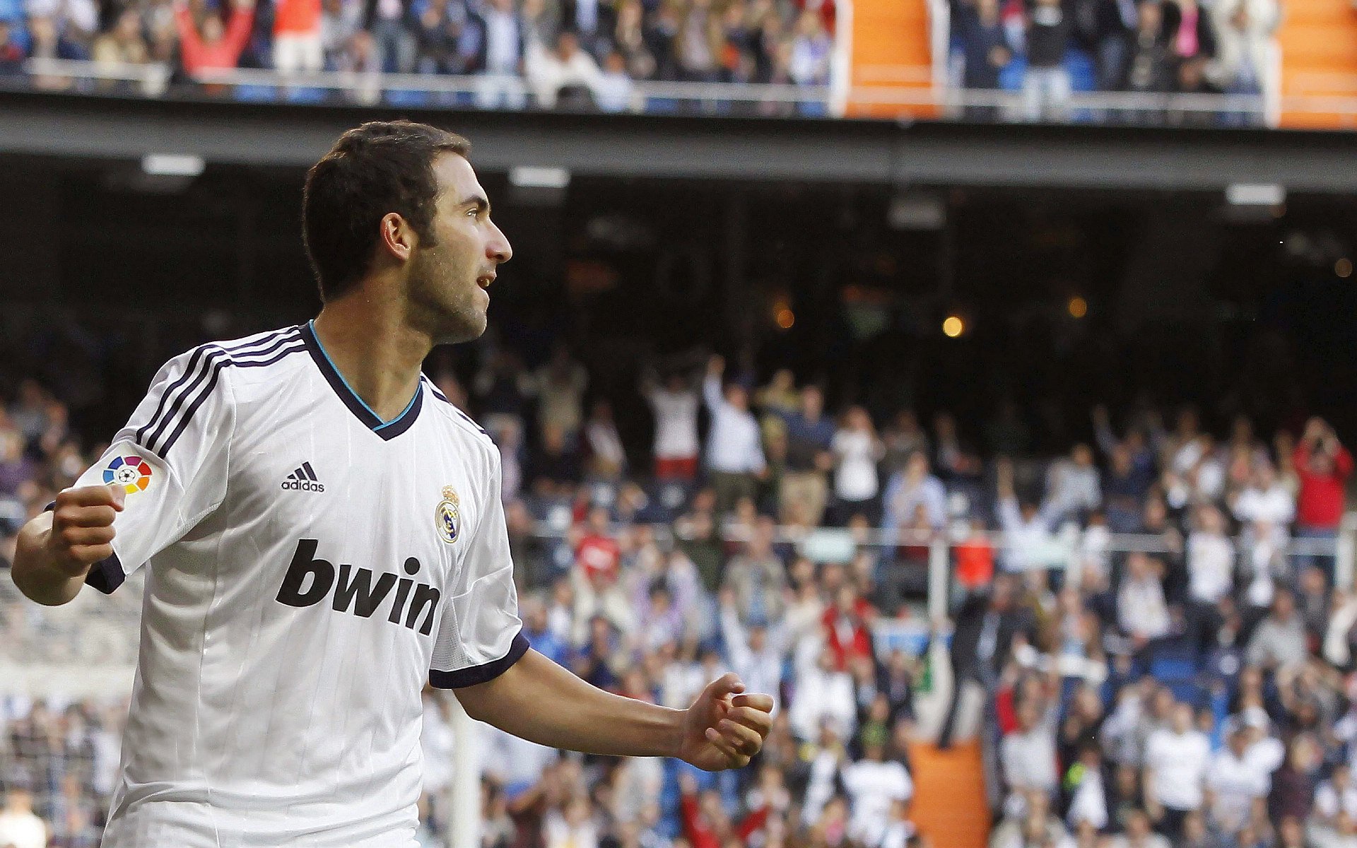 黄潜试炼场,萨内焦点战破茧,几内亚黑马之谜待解