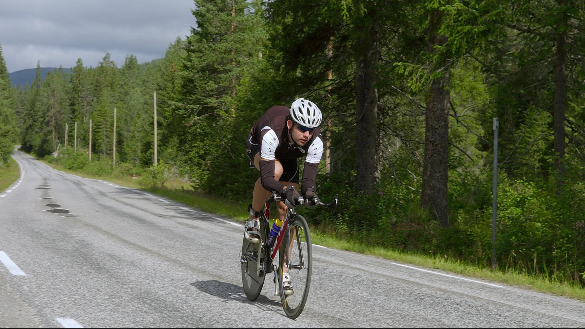罗德里一锤定音,波兰军团轻取马赛点燃欧陆烽火